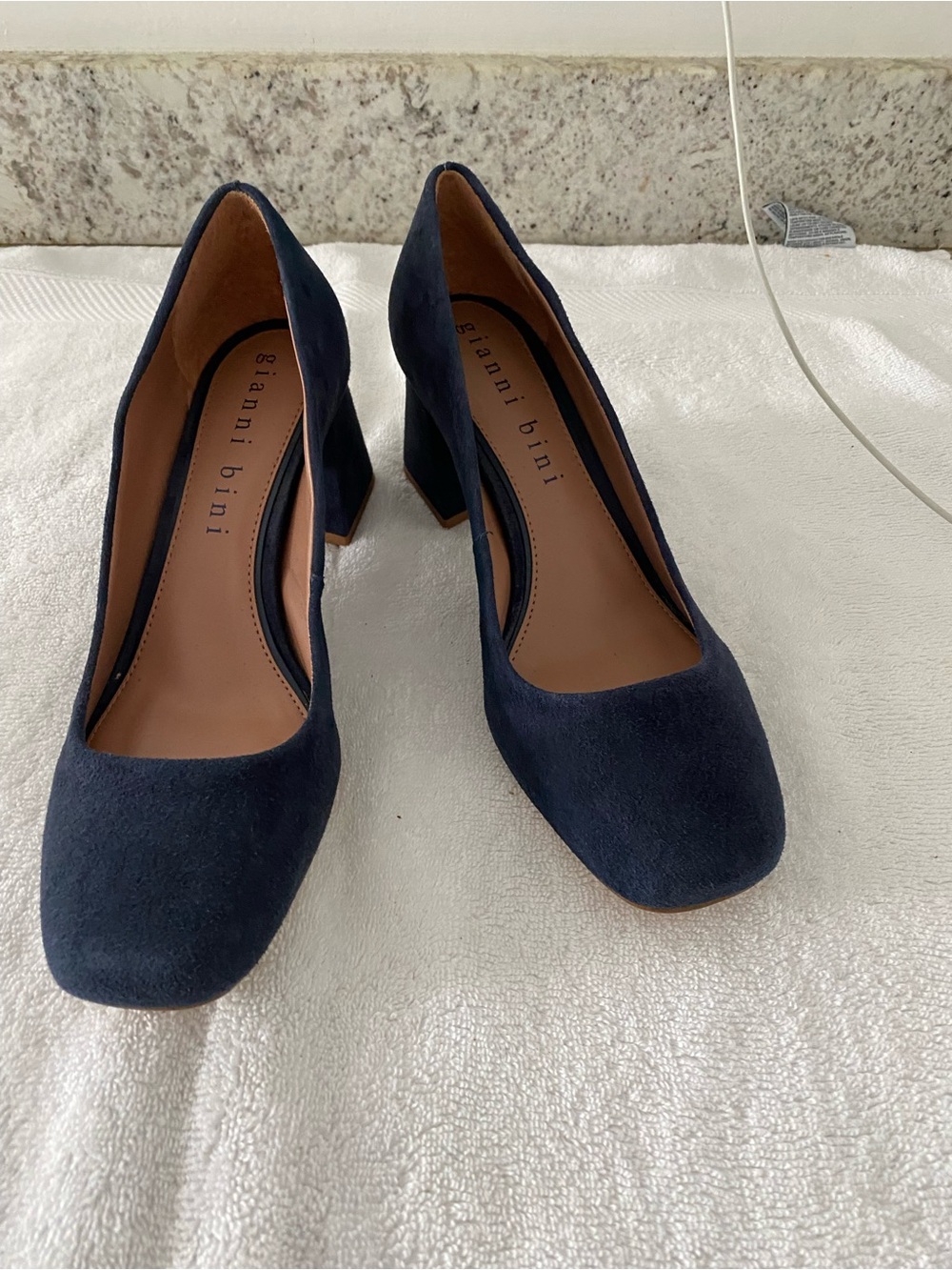 NEW Gianni Bini Navy Suede Block Heel Pumps SZ 8